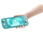 ⁦جهاز نينتندو سوتش لايت فيروزي- Nintendo Switch Lite⁩ - الصورة ⁦4⁩